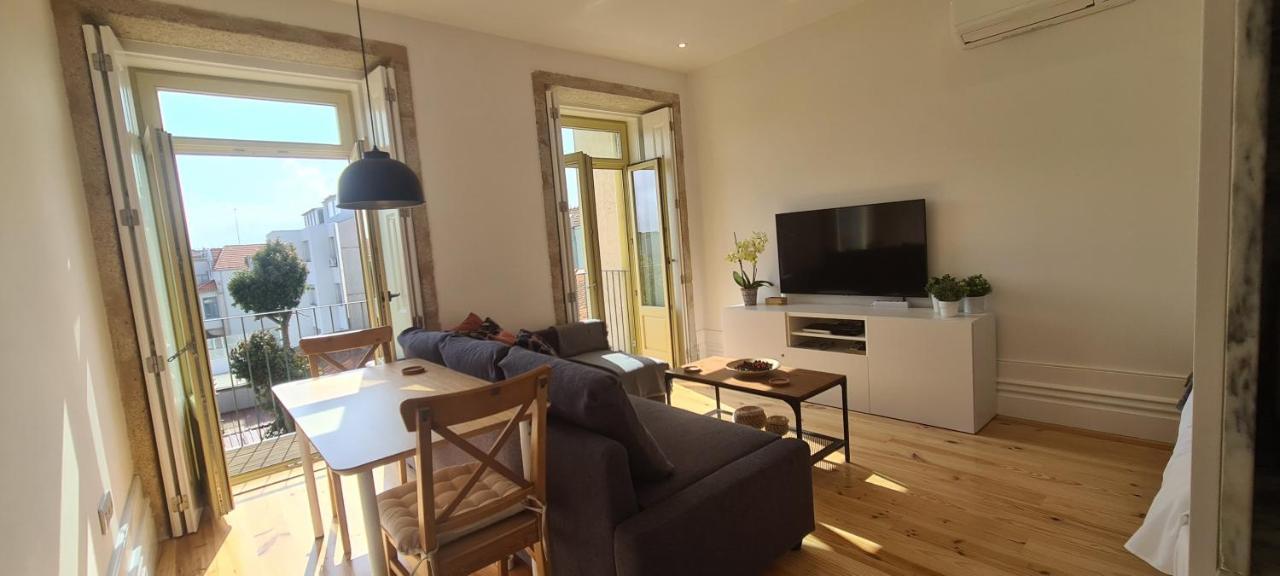 Merc Porto Estudio 245 Экстерьер фото
